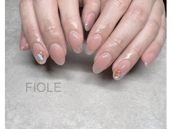フィオル(FIOLE)/ぽわっとチークネイル☆