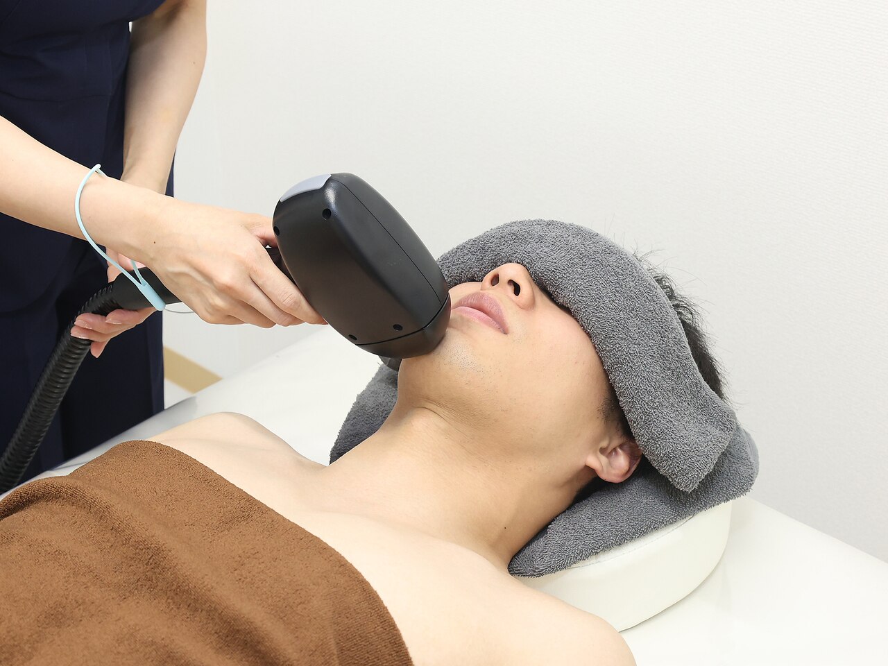 【メンズ★都度払い】ひげ脱毛◆LED光脱毛、保湿付き