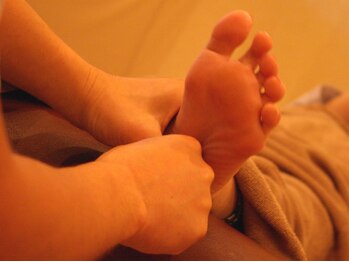 フー ニッケコルトンプラザ店(fu～)/足裏の老廃物を流すフットケア