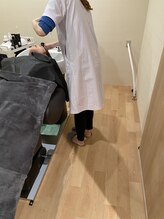 トトノエル(TOTONOEL)/ヘッドスパの施術風景