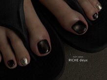 リッシュ ドゥ(RICHE deux)/大人フットネイル