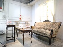 アンビアンス 茨木店の雰囲気（使用する商材は全て最高品質の物のみ厳選☆カラーエクステも豊富）
