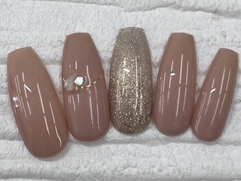 ハニービービー(Honey Bee Bee)/ワンポイントシェルネイル