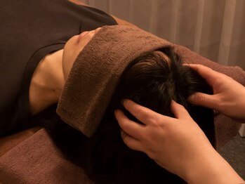 お暇(Oitoma)の写真/【極上ドライヘッドスパ・首・肩ほぐし45分¥4900～】スマホ、PC作業による眼精疲労をスッキリ解消★
