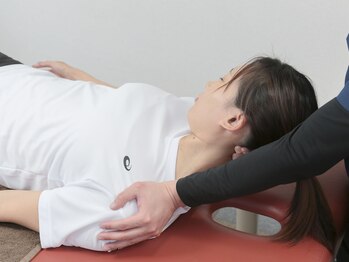 ハレルヤ鍼灸治療院/首のストレッチ