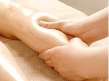 アジアンリラクゼーション ヴィラ 大橋店(asian relaxation villa)/バリニーズ施術シーン