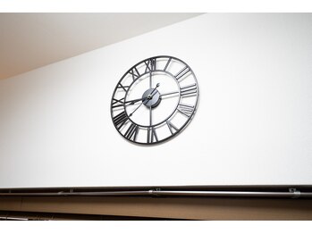 バレルメディカル研究所 恵比寿/時計