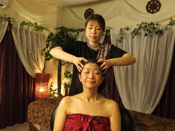 リラクゼーションサロン トゥジュール(Tujuhl)の写真/脳疲労や眼精疲労、首肩コリを解放し、睡眠の質を高める深いリラックスへ。完全個室で心身がゆるむ時間を♪