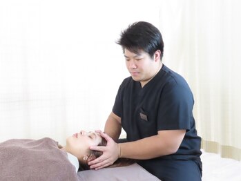 プラスはりきゅう整骨院の写真/至福の寝落ち体験♪「自律神経を整える頭蓋骨矯正」やヘッドケアで、脳の疲れも眼精疲労もスッキリ解消◎