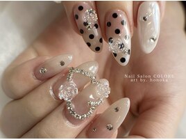 韓国風ネイル　担当:粥川