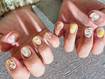 シー(Shhh...)/立体クリアイエロー