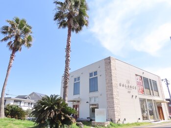 ジル 次郎丸店(JilL)/スタバ横☆大きなヤシの木が目印