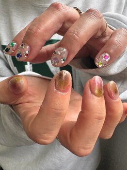 ホロネイル