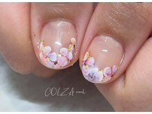 コルザネイル(COLZA nail)の雰囲気（定番のお花フレンチ）
