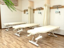 柏接骨院/Body Activation Studioの雰囲気（清潔で落ち着いた空間でマンツーマン施術）