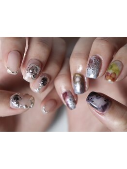 手描きアートが得意なサロン