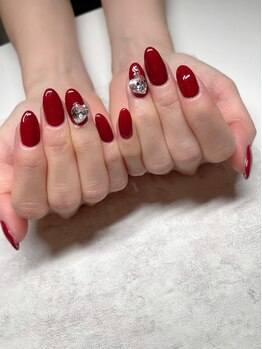 ワンポイントビジューネイル Pg ウィズ ユー With U Produce By Megumi Ohara のフォトギャラリー ホットペッパービューティー ワンポイントビジューネイル Pg ウィズ ユー With U Produce By Megumi Ohara のフォトギャラリー ホットペッパービューティー