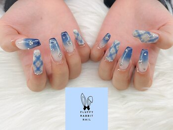 フラッフィーラビットネイル(fluffy rabbit nail)/チェック柄グラデーションブルー