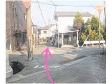 ブリティッシュロゼ/【徒歩７】道なりに進みます