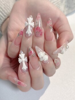 ネイルサロン エフ(ef)の写真/【長さだし＋アートし放題￥12,000】手が綺麗に見える長さ・フォルムへ♪ブライダルネイルもお任せを♪
