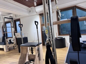 コアメソッド ピラティススタジオ 二子玉川(CORE METHOD PILATES STUDIO)/マシンもマットピラティスも！