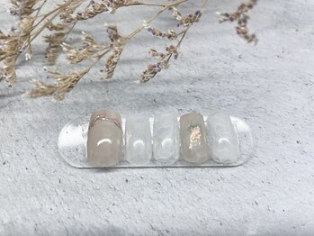 エフツー(F2)/ラグジュアリー