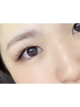 ナチュラル上品な目元にしたい