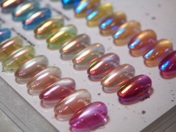 オーロラネイルは+¥1,100