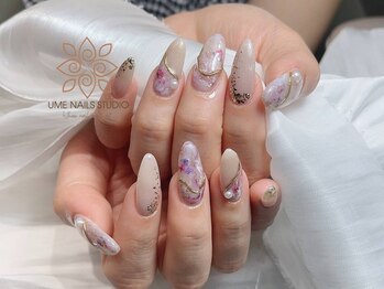 ウメネイルスタジオ(UME NAIL STUDIO)/題長さだしやり放題×つけ放