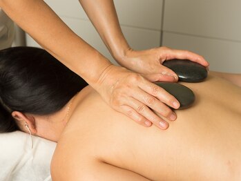 ヒトミ(hitomi)/ホットストーンのご用意も！