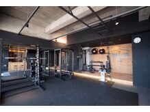 ビーアライズ(B'ALLYS)の雰囲気(周りの目を気にせず、広い店内でトレーニングできます!)