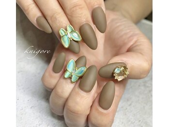 サロン ド サイタン(SALON de SAITAN)/バタフライ