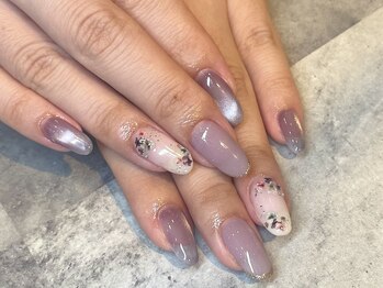 10月 押し花キラ艶ネイル