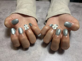 ディーニーニードットネイル(D22.nail)/