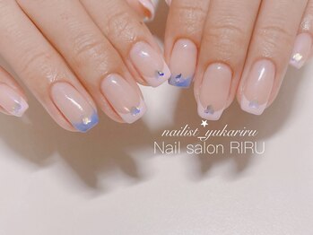 リル(RIRU)/ブルーフレンチネイル