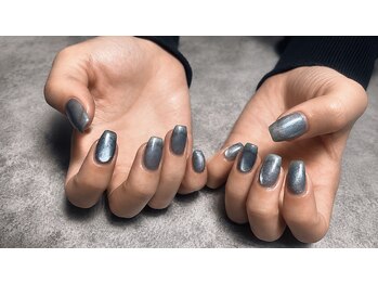 ディーニーニードットネイル(D22.nail)/