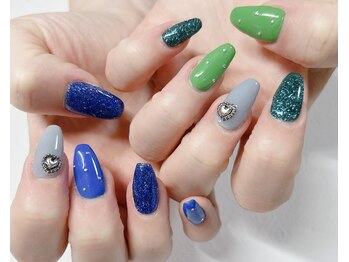 イーストネイル(East nail)/アシメシンプルアート♪