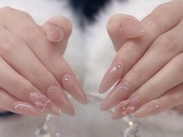 流行りのワンホンネイル