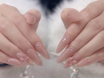 流行りのワンホンネイル