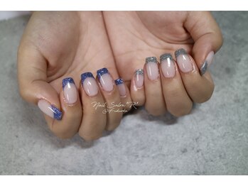 ネイルサロン R/スタイリングコース　8030円