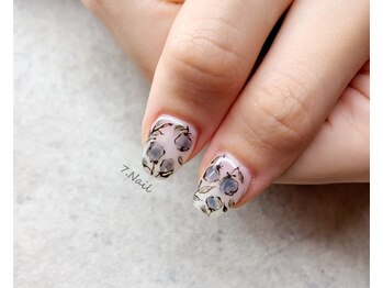 ナナネイル(7.Nail)/秋お花ネイル