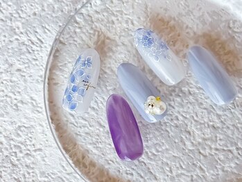 マイ ネイル 銀座店(Mai Nail)の写真/【フットデザインコ-ス¥7690】手描きアートの紫陽花やパウダーアートなど繊細なデザインが足元を彩る☆