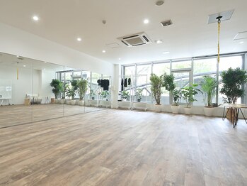 居留地フィットネス 神戸三宮スタジオ/フロア写真