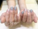 ブルー&ホワイトの雨艶ネイル