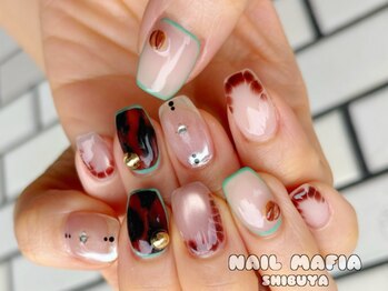 ネイルマフィア 渋谷(NAIL MAFIA)の写真/短いお爪でもかわいい旬の指先へ。フォルムを整えて指先を綺麗に整える癒しの空間★