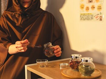 ヒフミ(hifumi.)/ハーブティーを飲みながら♪