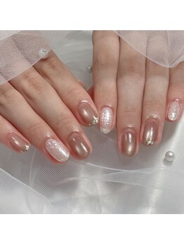 Seju nail　神戸三宮【マグネット/持ち込み】の写真/秋にぴったりのベージュブラウンで指先を彩る。マグネットの輝きが上品なアートで大人な指先へ