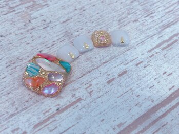 ネイルアンドアイラッシュサロン ミッタ(Mitta)/￥8700-