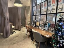 イザナイ 高知店(IZANAI)の雰囲気（ドレッサーブースでメイクもヘアもお直しして帰れます♪）