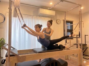 マシンピラティス REPOS PILATES STUDIO【ルポピラティススタジオ】の写真/”自分と見つめだす空間”で行う私だけのパーソナルピラティス|お顔と身体の歪みを整え、健康的に美しく。